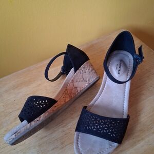 St. John's Bay Black Wedge Sandals